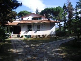 Villa in Vendita a Rignano sull'Arno, 690'000€, 350 m²