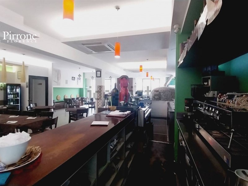 Immobile commerciale in Vendita a Firenze, 750'000€, 460 m²