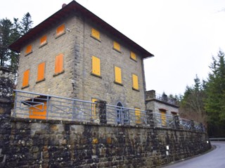 Villa in Vendita a Pelago, 274'000€, 330 m²