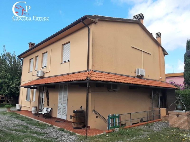 Casa Semi Indipendente in Vendita a Rosignano Marittimo, 690'000€, 320 m²