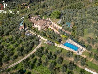 Rustico in Vendita a Bagno a Ripoli, 2'600'000€, 530 m²