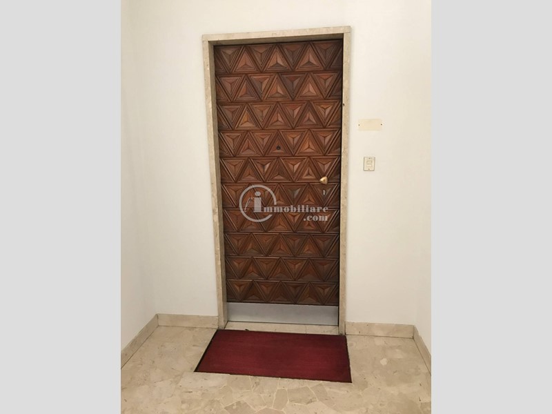 Ufficio in Vendita a Busto Arsizio, 62'000€, 59 m²