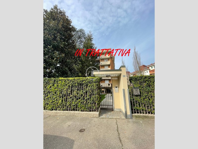 Appartamento in Vendita a Busto Arsizio, 279'000€, 180 m²