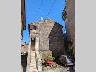 Trilocale in Vendita a Valmontone, 57'000€, 77 m²