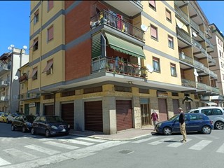 Immobile commerciale in Vendita a Colleferro, 89'000€, 45 m²