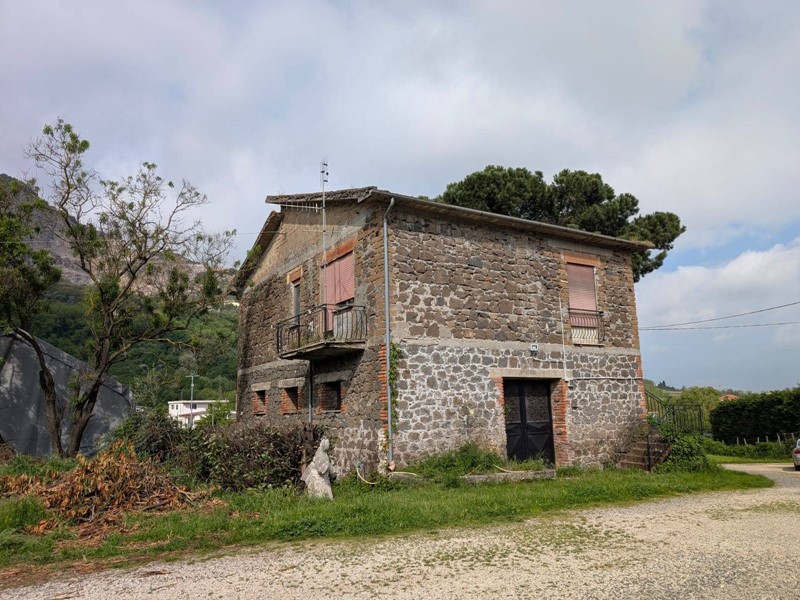 Villa in Vendita a Segni, 110'000&euro;, 200 m²