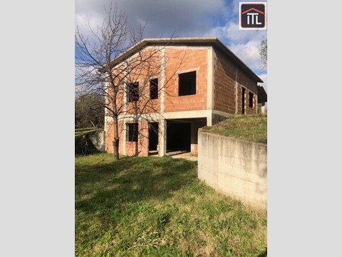 Villa in Vendita a Vetralla, 149'000&euro;, 220 m²