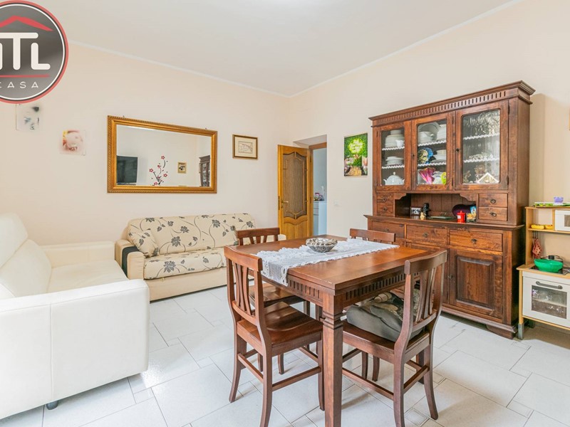 Quadrilocale in Vendita a Roma, 230'000&euro;, 100 m²