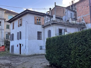 Villetta a schiera in Vendita a Piana Crixia, 39'000€, 136 m²