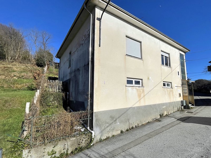Casa Indipendente in Vendita a Cairo Montenotte, 139'000€, 210 m²