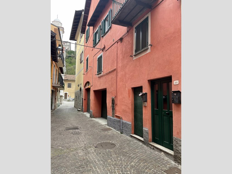 Quadrilocale in Vendita a Cairo Montenotte, 79'000€, 88 m²