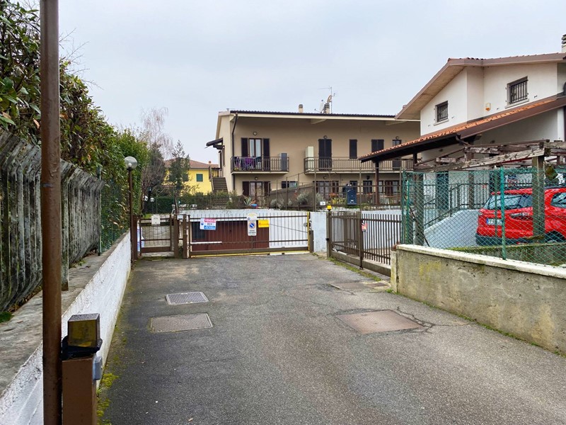 Box in Vendita a Bagnatica, 6'800€, 20 m²