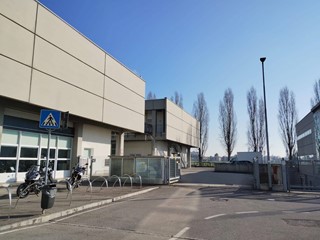 Laboratorio in Vendita a Bergamo, 295'000€, 270 m²