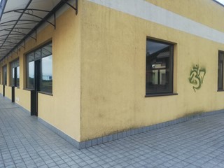Negozio in Vendita a Roncello, 82'000€, 66 m²
