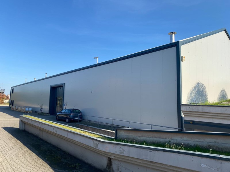 Capannone in Vendita a Capriate San Gervasio, 990'000€, 1240 m²