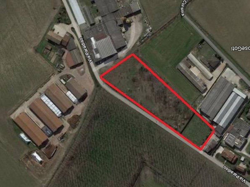 Terreno industriale in Vendita a Oppeano, 160'000€, 10400 m²