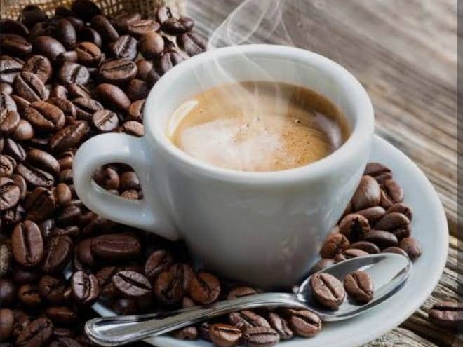 Attività commerciale in Vendita a Olginate, 130'000€, 120 m²