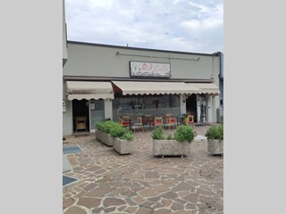 Attività commerciale in Vendita a Pescate, 140'000€, 130 m²