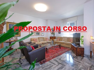 Appartamento in Vendita a Bergamo, 470'000€, 176 m²
