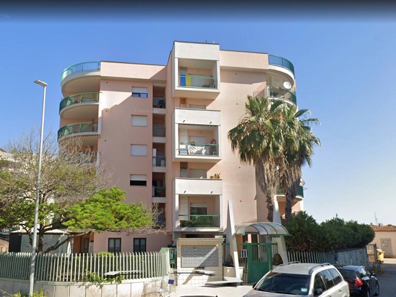 Trilocale in Vendita a Anzio, 118'000€, 70 m², con Box