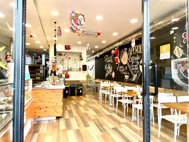 Attività commerciale in Vendita a Fonte Nuova, 39'000€, 150 m²