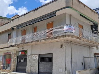 Quadrilocale in Vendita a Marano di Napoli, 430'000€, 509 m², con Box
