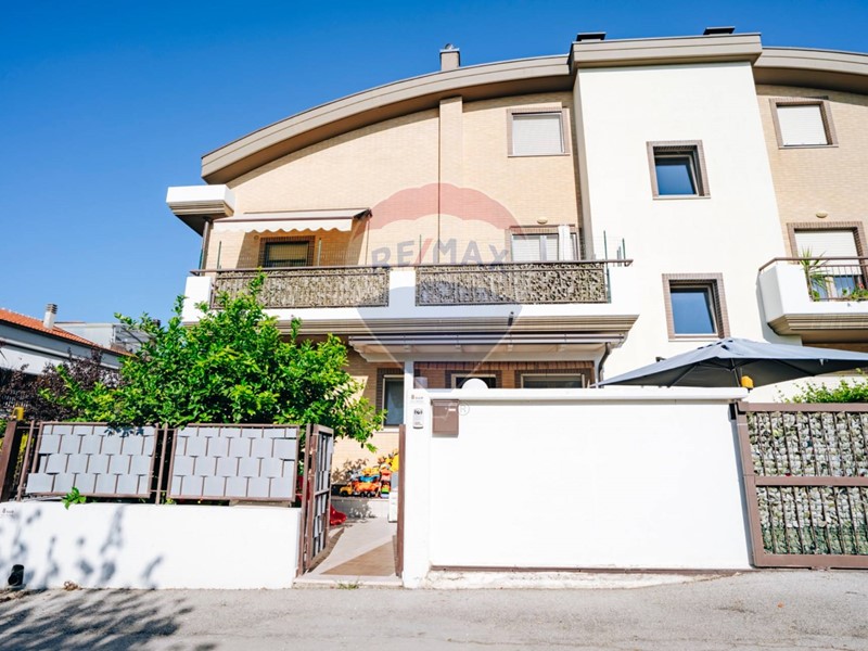 Quadrilocale in Vendita a Vasto, 172'000€, 85 m²