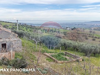 Rustico in Vendita a San Salvo, 75'000€, 125 m²