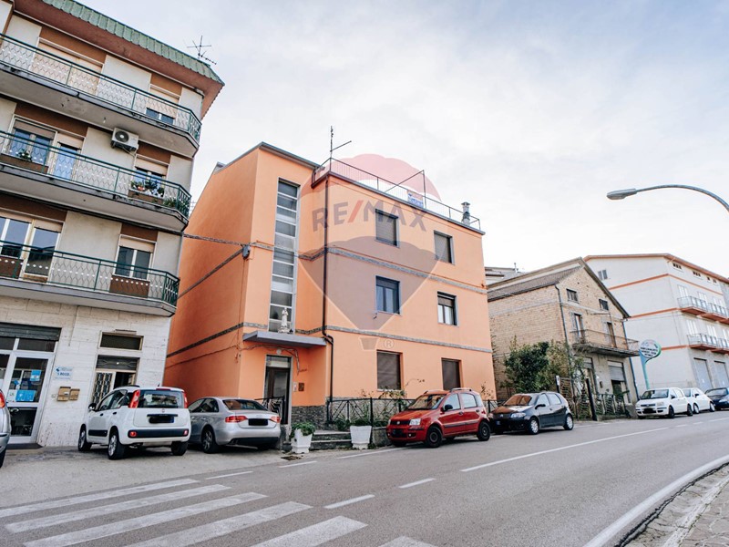 Appartamento in Vendita a Atessa, 82'000€, 137 m²