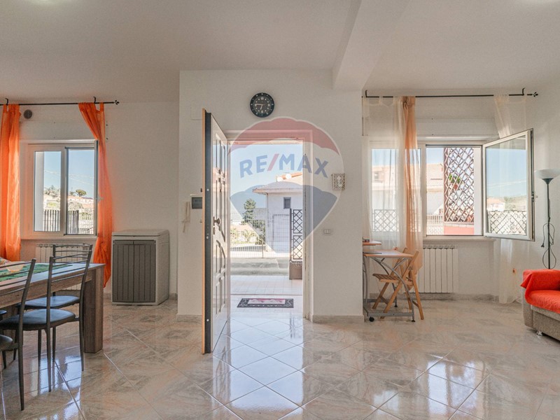 Trilocale in Vendita a Villalfonsina, 65'000€, 74 m²