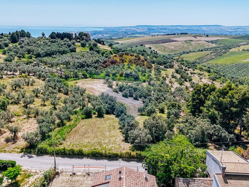 Terreno agricolo in Vendita a Vasto, 140'000&euro;, 20650 m²