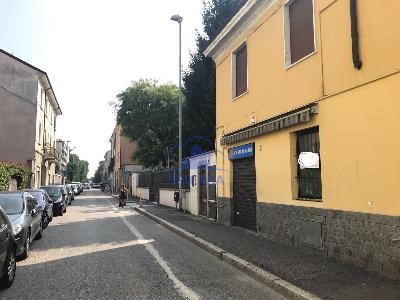 Negozio in Vendita a Monza, 117'000€, 88 m²