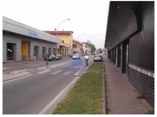 Capannone in Vendita a Lissone, 573'000€, 1019 m²