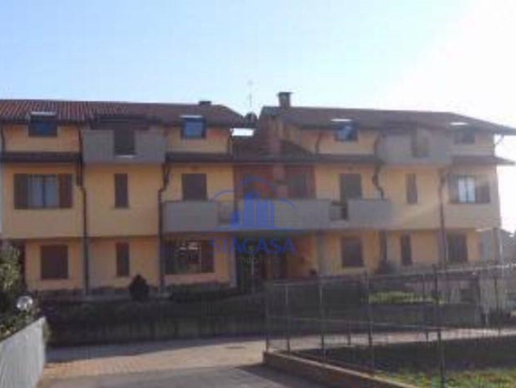 Ufficio in Vendita a Aicurzio, 65'000€, 40 m²