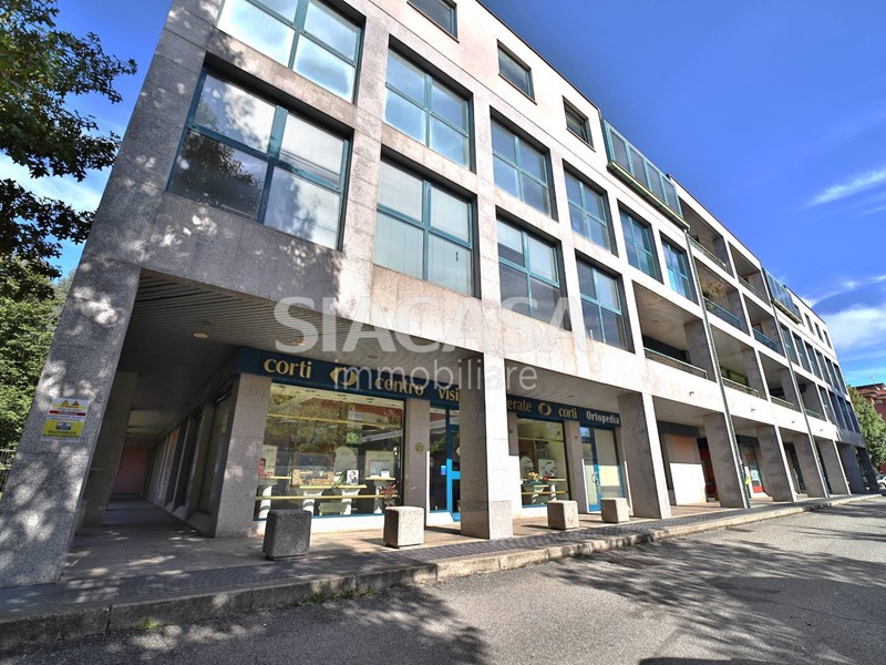 Ufficio in Vendita a Merate, 145'000€, 149 m²