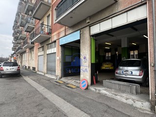 Negozio in Vendita a Cologno Monzese, 175'000€, 139 m²