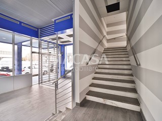 Ufficio in Affitto a Cernusco sul Naviglio, 3'084€, 370 m²