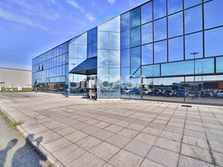 Ufficio in Affitto a Mezzago, 1'500&euro;, 240 m²