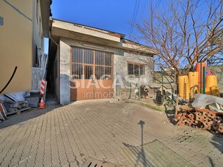 Laboratorio in Affitto a Cologno Monzese, 1'500€, 119 m²