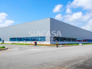 Capannone in Vendita a Brugherio, 1'300'000€, 1500 m²