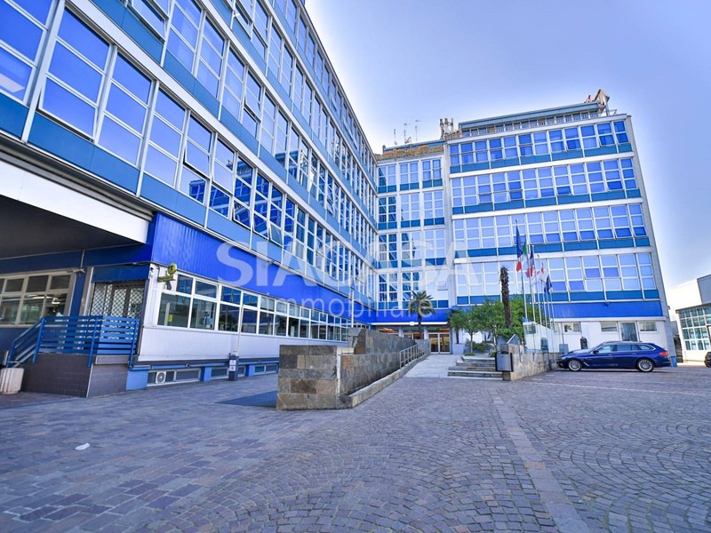 Ufficio in Affitto a Milano, 5'554€, 430 m²