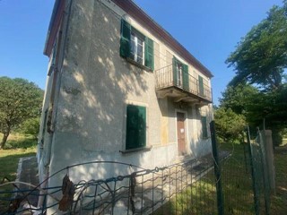 Casa Indipendente in Vendita a Giusvalla, 110'000€, 130 m²