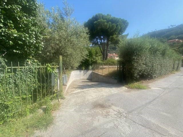 Box in Vendita a Albisola Superiore, 42'000€, 33 m²