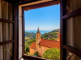 Appartamento in Vendita a Celle Ligure, 195'000&euro;, 95 m²