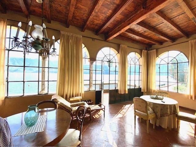 Villa in Vendita a Tavernola Bergamasca, 3'250'000€, 1500 m²