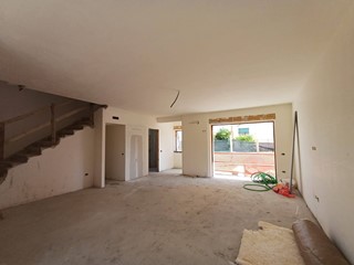 Casa Indipendente in Vendita a Casagiove, 550'000&euro;, 314 m²