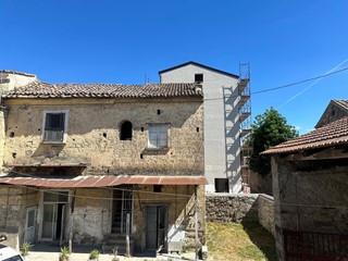 Rustico in Vendita a Caserta, 80'000€, 120 m²