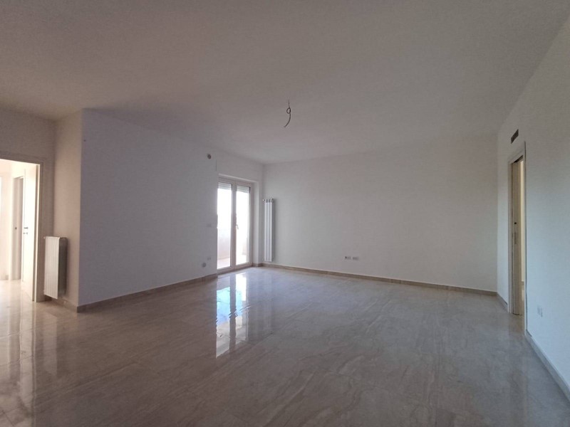 Trilocale in Vendita a Casagiove, 220'000&euro;, 120 m²