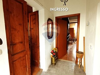 Casa Indipendente in Vendita a Roccastrada, 75'000€, 200 m²