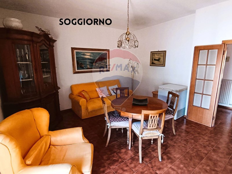 Appartamento in Vendita a Roccastrada, 94'000€, 119 m²